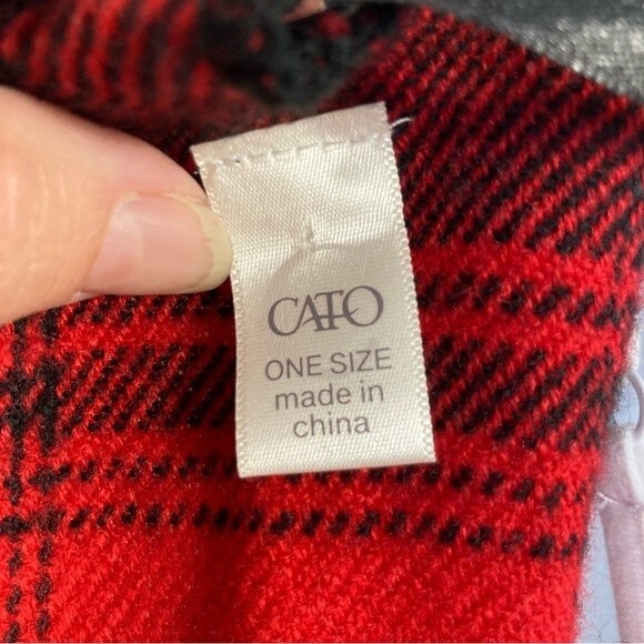 Cato Cape OS Red + Black Oversized Tartan Plaid Cape Acrylic Ties at Waist Warm - Picture 7 of 8
